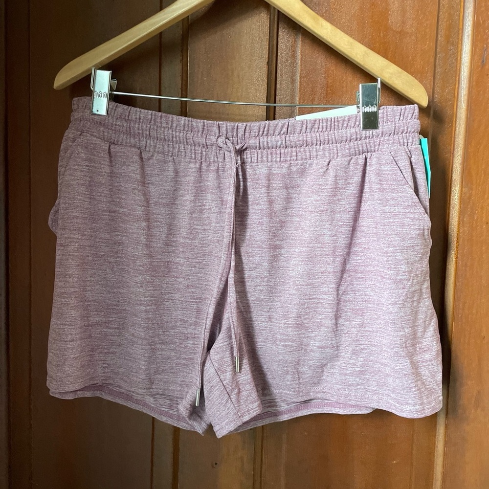 Maurices inMotion women's large athletic shorts NWT